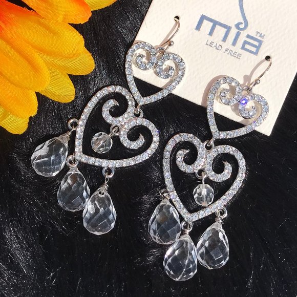 Boho Earrings Rhinestone Chandelier Heart Dangles - Picture 5 of 5